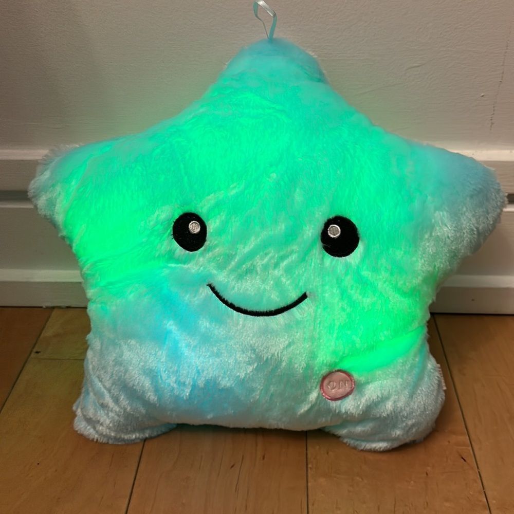 LED Star Pillow - 15”x5” - Picture 4 of 11